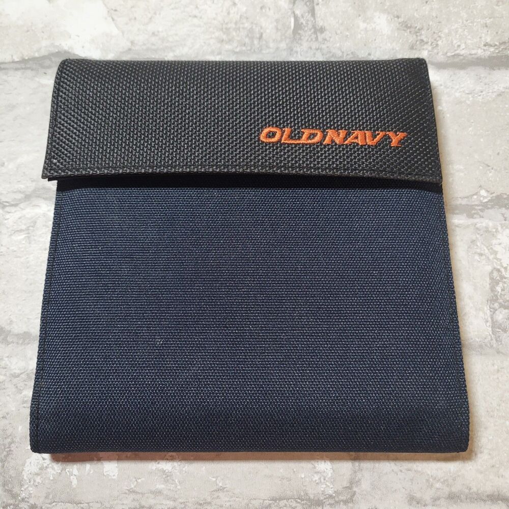 Old Navy Travel Case 10 CD/DVD Capacity Vintage Hook Loop Closure  CD Holder